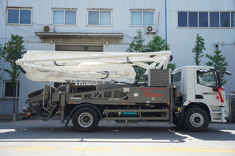 科尼樂32米泵車 科尼樂32米泵車