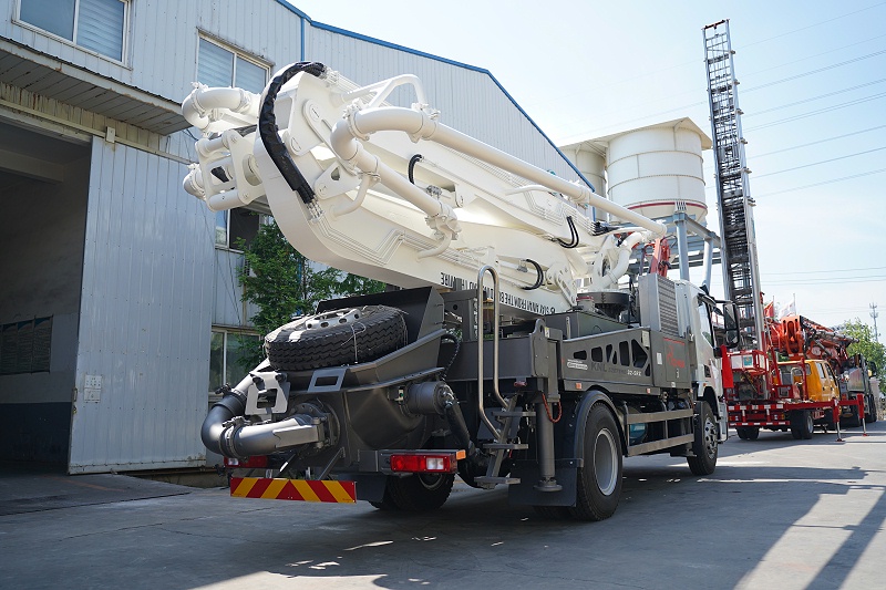 青島混凝土泵車價格 (19) 青島混凝土泵車價格 (19)