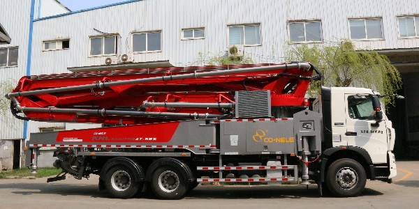 科尼樂豪沃47米泵車 科尼樂豪沃47米泵車